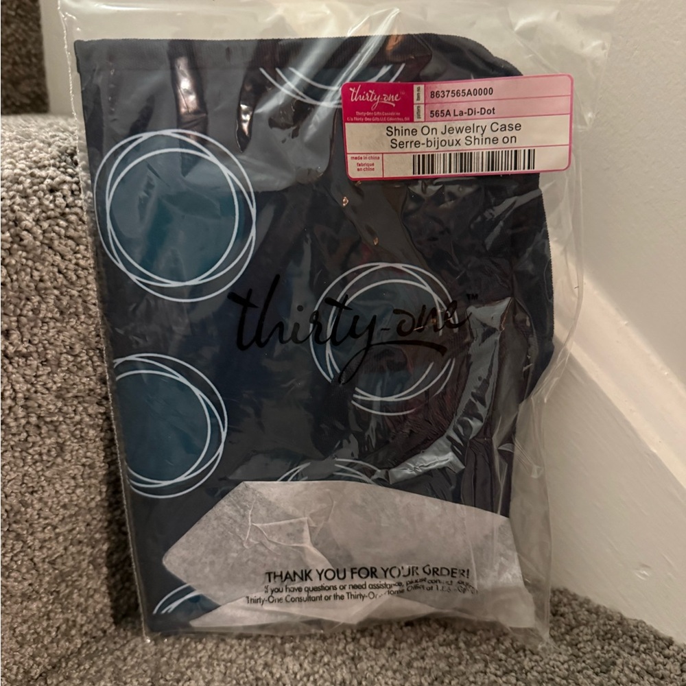 Brand new Thirty-One Shine On Jewelry Case